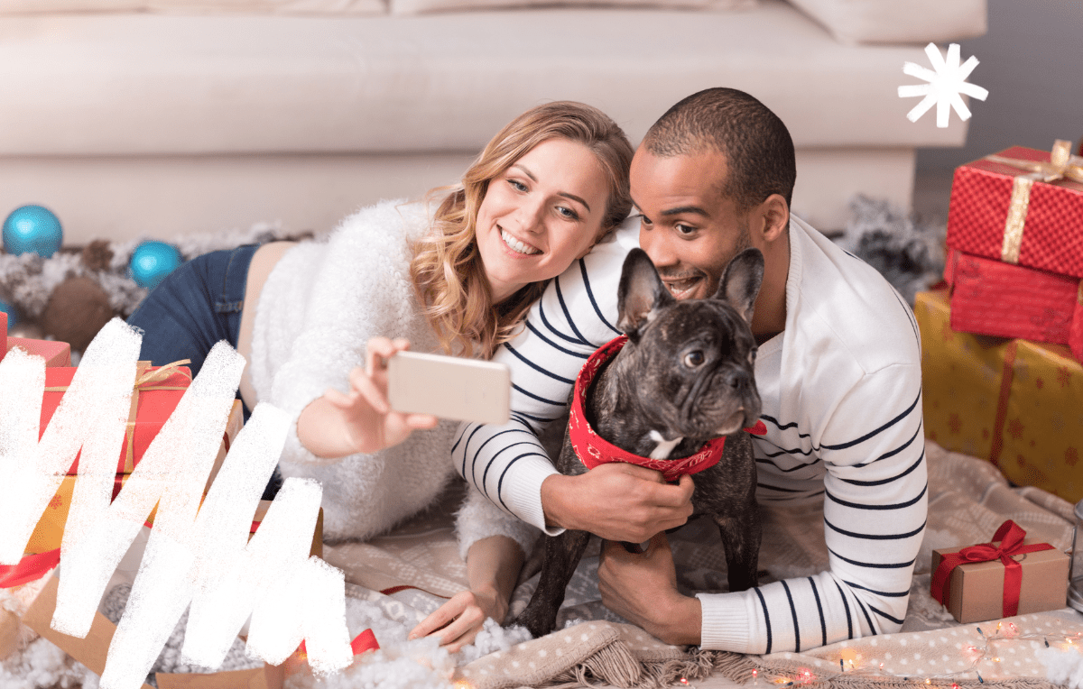 Practical Tips for Including Your Dog in Your Holiday Photos